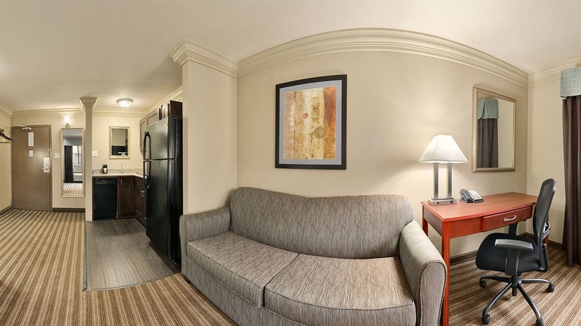 Imagen de la habitación del Hotel Ramada By Wyndham Houston Intercontinental Airport South. Foto 4