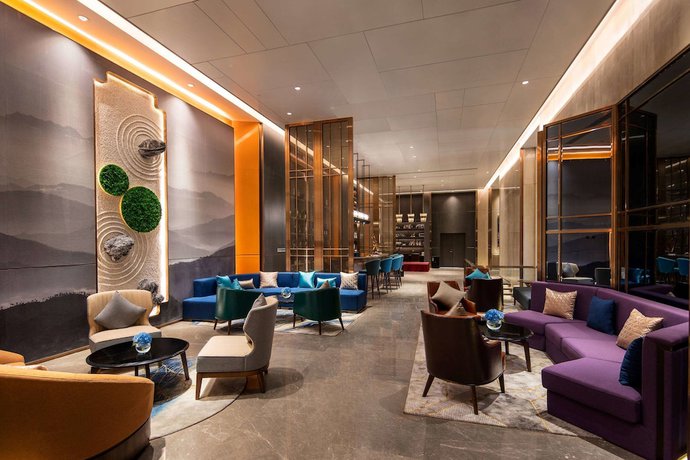 Imagen del bar/restaurante del Hotel Ramada By Wyndham Huizhou Longmen. Foto 1