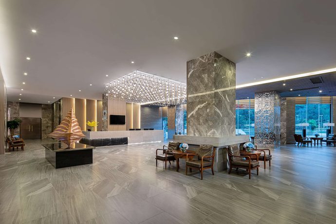 Imagen de los interiores del Hotel Ramada By Wyndham Huizhou Xunliao Bay. Foto 19