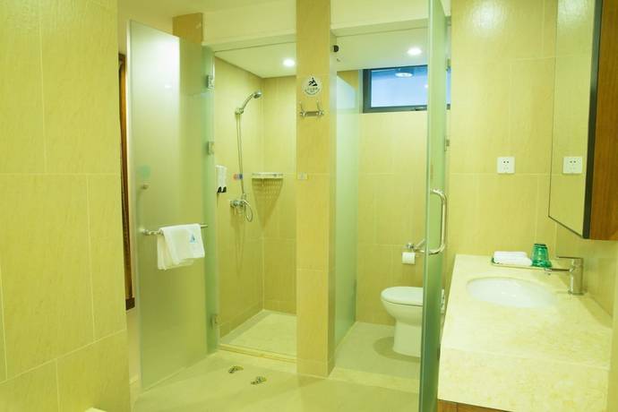 Imagen de la habitación del Hotel Ramada By Wyndham Huizhou Xunliao Bay. Foto 5