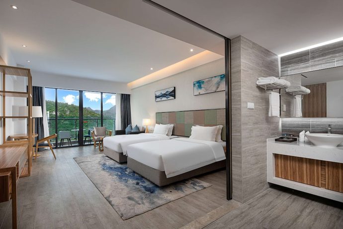 Imagen de la habitación del Hotel Ramada By Wyndham Huizhou Xunliao Bay. Foto 15
