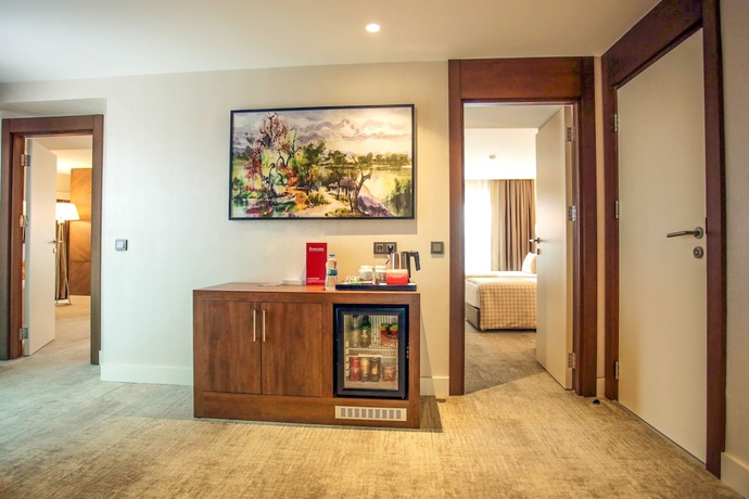 Imagen de la habitación del Hotel Ramada By Wyndham Isparta. Foto 10