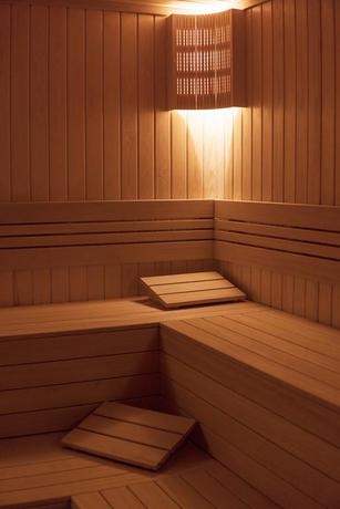 Imagen de los interiores del Hotel Ramada By Wyndham Istanbul Alibeykoy. Foto 8