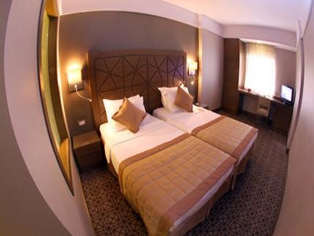 Imagen de la habitación del Hotel Ramada By Wyndham Istanbul Taksim. Foto 3