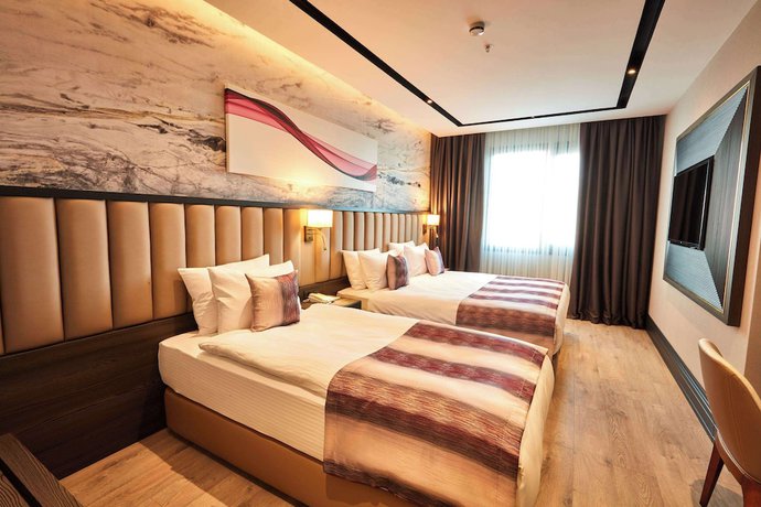 Imagen de la habitación del Hotel Ramada By Wyndham Istanbul Umraniye. Foto 2