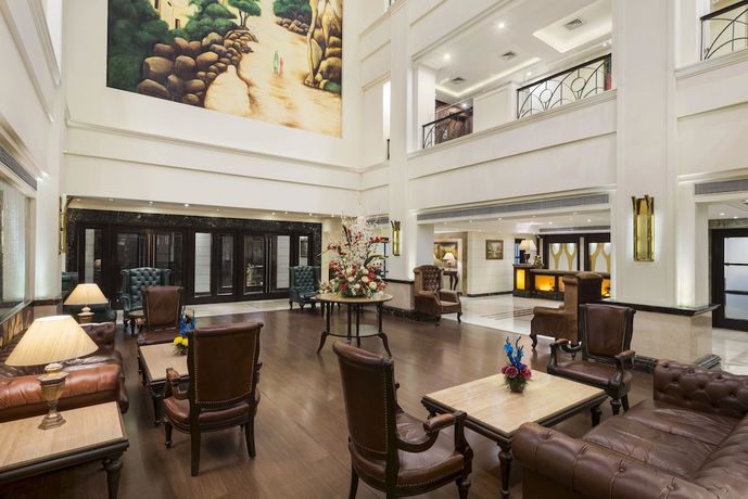 Imagen de los interiores del Hotel Ramada By Wyndham Jalandhar City Centre. Foto 19