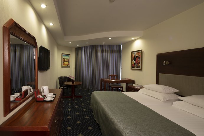 Imagen de la habitación del Hotel Ramada By Wyndham Jerusalem. Foto 4