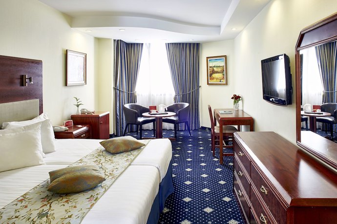 Imagen de la habitación del Hotel Ramada By Wyndham Jerusalem. Foto 9