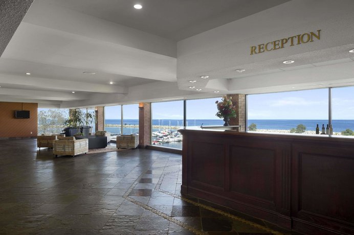 Imagen de los interiores del Hotel Ramada By Wyndham Jordan/beacon Harbourside Resort. Foto 20