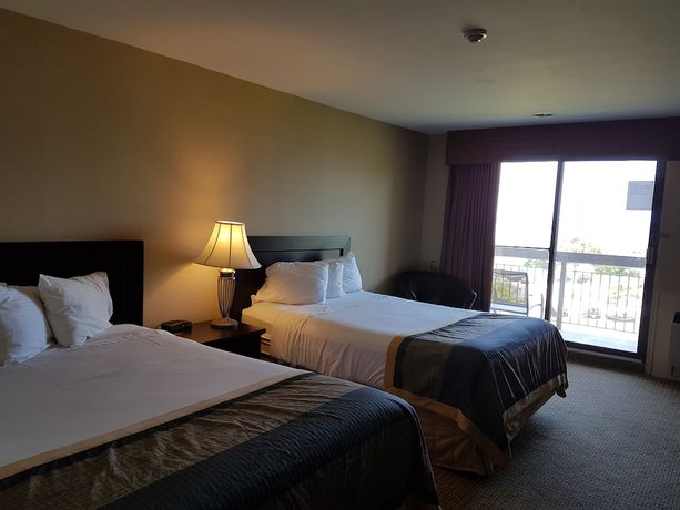 Imagen de la habitación del Hotel Ramada By Wyndham Jordan/beacon Harbourside Resort. Foto 15