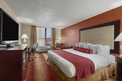 Imagen de la habitación del Hotel Ramada By Wyndham Kearney. Foto 5