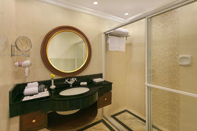 Imagen de la habitación del Hotel Ramada By Wyndham Khajuraho. Foto 10