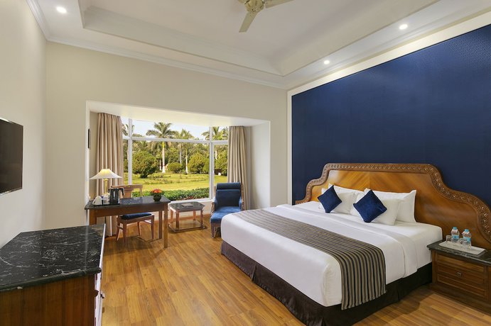 Imagen de la habitación del Hotel Ramada By Wyndham Khajuraho. Foto 13