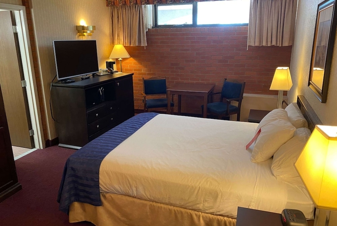 Imagen de la habitación del Hotel Ramada By Wyndham Lethbridge. Foto 6