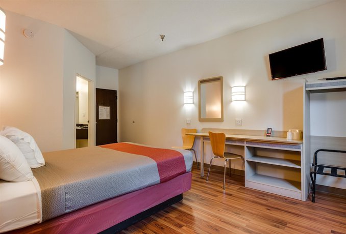 Imagen de la habitación del Hotel Ramada By Wyndham Lithia Springs Atlanta. Foto 7
