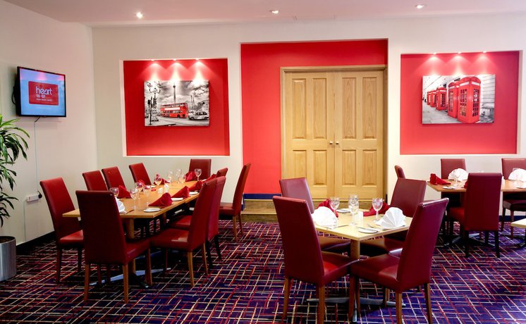 Imagen de los interiores del Hotel Ramada By Wyndham London North M1. Foto 20