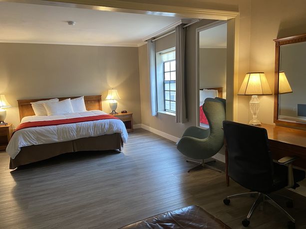 Imagen de la habitación del Hotel Ramada By Wyndham Los Angeles/koreatown West. Foto 12