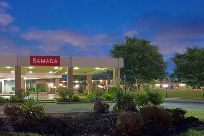 Imagen general del Hotel Ramada By Wyndham Louisville North. Foto 2