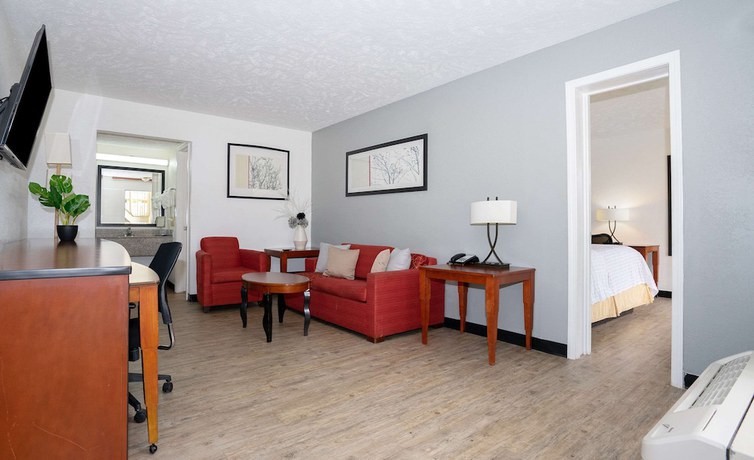 Imagen de la habitación del Hotel Ramada By Wyndham Lumberton. Foto 15