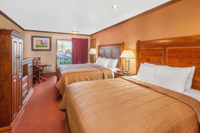 Imagen de la habitación del Hotel Ramada By Wyndham Mackinaw City Waterfront. Foto 13
