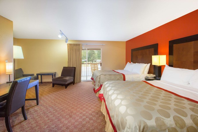 Imagen de la habitación del Hotel Ramada By Wyndham Maggie Valley. Foto 2