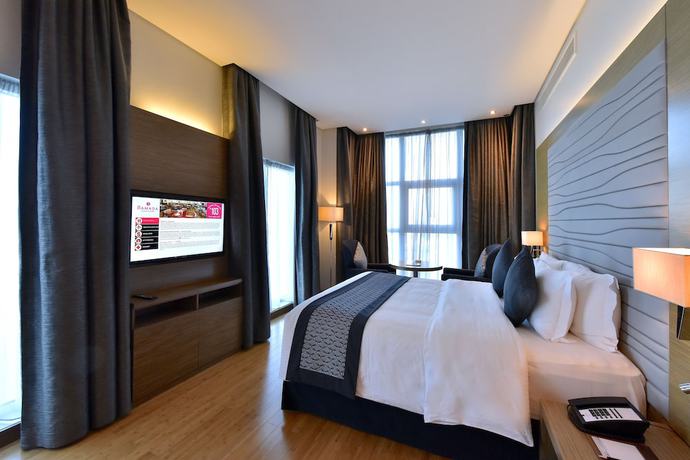 Imagen de la habitación del Hotel Ramada By Wyndham Manama City Centre. Foto 9