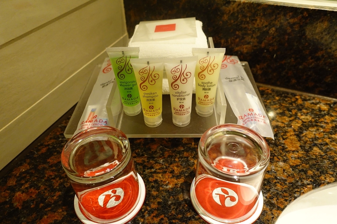 Imagen de la habitación del Hotel Ramada By Wyndham Manila Central. Foto 10