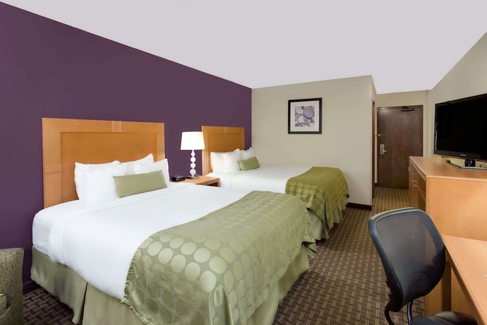 Imagen de la habitación del Hotel Ramada By Wyndham Marquette. Foto 2