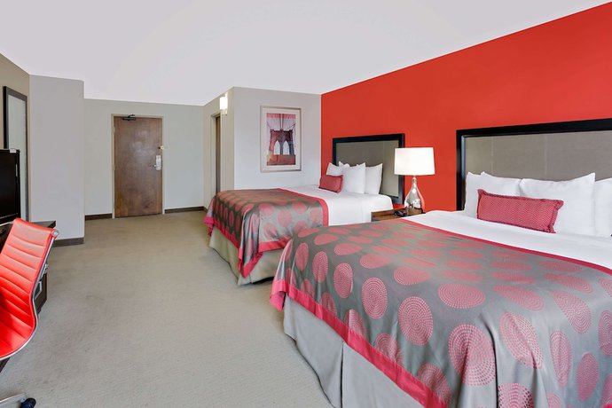 Imagen de la habitación del Hotel Ramada By Wyndham Marquette. Foto 10