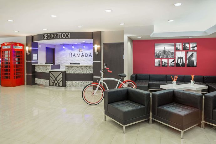 Imagen de los interiores del Hotel Ramada By Wyndham Miami Springs/miami International Airport. Foto 14