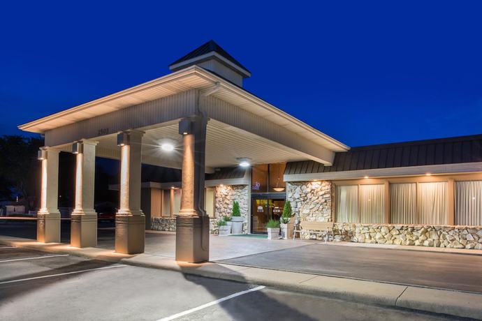 Imagen general del Hotel Ramada By Wyndham Midtown Grand Island. Foto 1