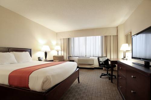Imagen de la habitación del Hotel Ramada By Wyndham Minneapolis Airport/eagan. Foto 9
