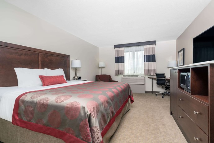 Imagen de la habitación del Hotel Ramada By Wyndham Minneapolis Golden Valley. Foto 4