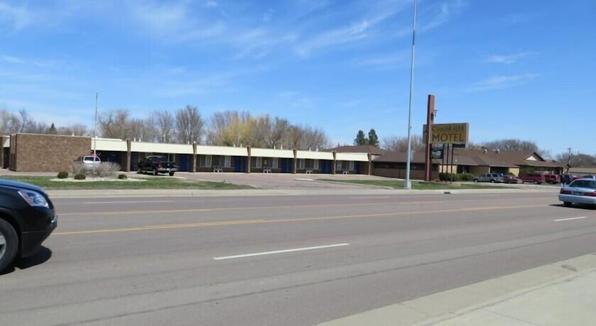 Imagen general del Hotel Ramada By Wyndham Mitchell & Conference Cent. Foto 3