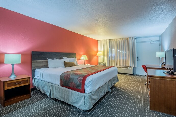 Imagen de la habitación del Hotel Ramada By Wyndham Mitchell & Conference Cent. Foto 7