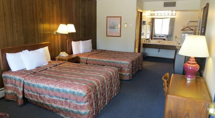 Imagen de la habitación del Hotel Ramada By Wyndham Mitchell & Conference Cent. Foto 8