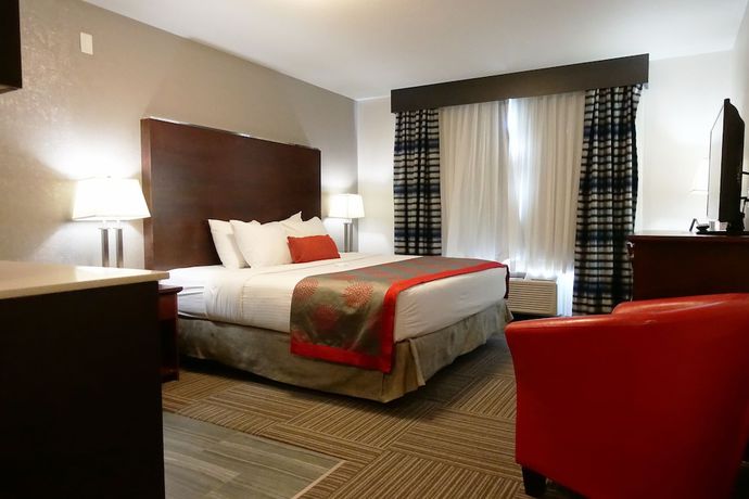 Imagen de la habitación del Hotel Ramada By Wyndham Moose Jaw. Foto 4