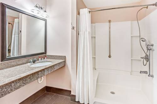 Imagen de la habitación del Hotel Ramada By Wyndham Murfreesboro. Foto 4