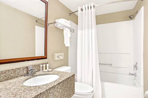 Imagen de la habitación del Hotel Ramada By Wyndham Murfreesboro. Foto 10