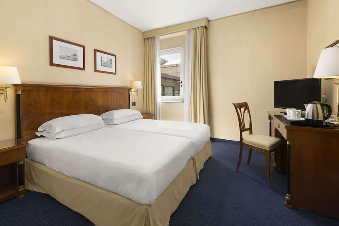 Imagen de la habitación del Hotel Ramada By Wyndham Naples. Foto 14