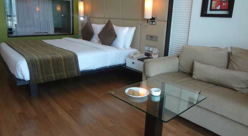 Imagen de la habitación del Hotel Ramada By Wyndham Navi Mumbai. Foto 8