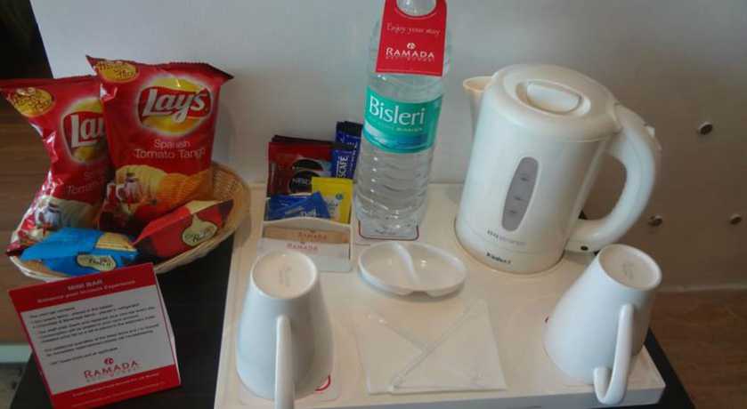 Imagen de la habitación del Hotel Ramada By Wyndham Navi Mumbai. Foto 11