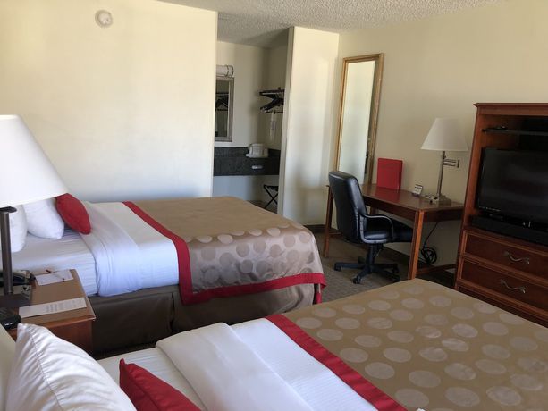 Imagen de la habitación del Hotel Ramada By Wyndham New Iberia. Foto 14