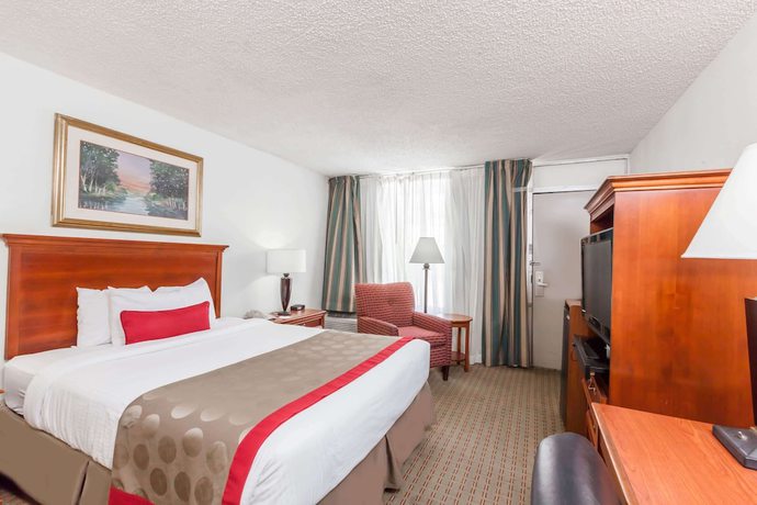 Imagen de la habitación del Hotel Ramada By Wyndham New Iberia. Foto 16