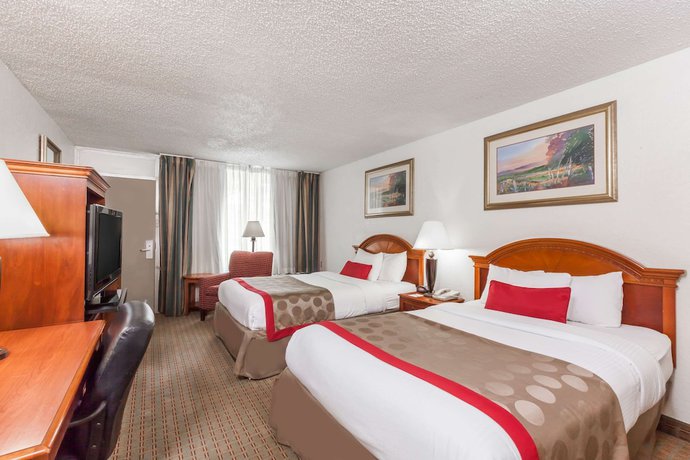 Imagen de la habitación del Hotel Ramada By Wyndham New Iberia. Foto 17