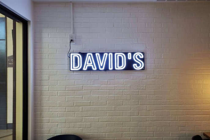 Imagen del bar/restaurante del Hotel Ramada By Wyndham Newark/wilmington. Foto 5