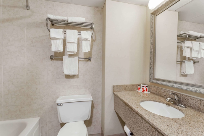 Imagen de la habitación del Hotel Ramada By Wyndham Newburgh/west Point. Foto 2