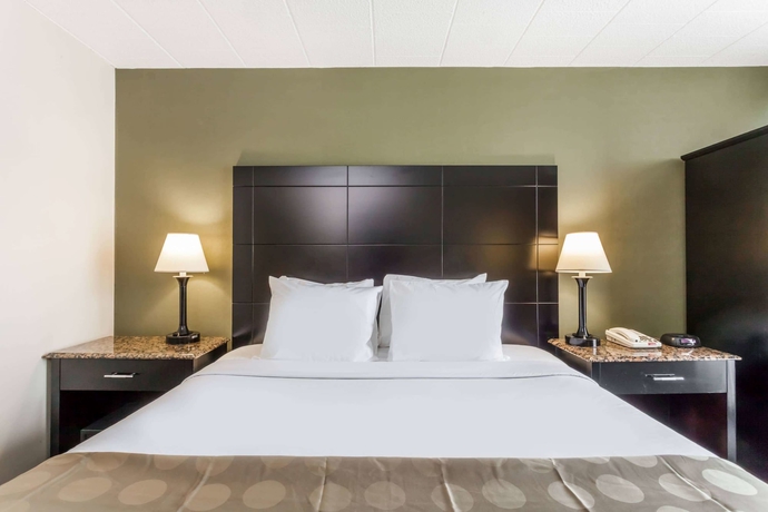 Imagen de la habitación del Hotel Ramada By Wyndham Newburgh/west Point. Foto 9