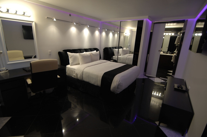 Imagen de la habitación del Hotel Ramada By Wyndham North Bergen. Foto 9