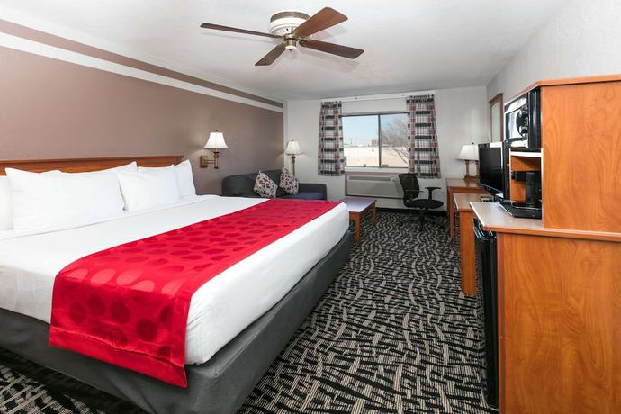 Imagen de la habitación del Hotel Ramada By Wyndham Oklahoma City Airport North. Foto 3